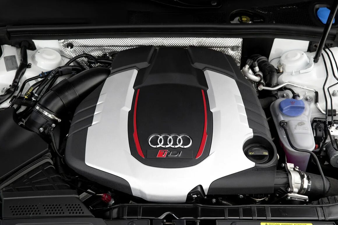 Показать двигатель ауди. Audi v8 tdi. мотор audi w12 tdi. audi rs5 v8 engine. ауди в12 дизель.