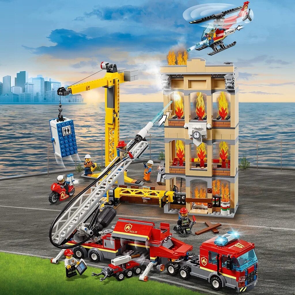 Сити пожарная. LEGO City 60216. Лего City 60216. LEGO City Fire 60216. LEGO пожарная 60216.