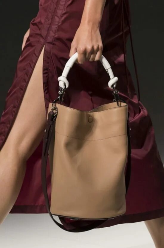 Модные сумки на зиму 2023-2025: 9 трендовых фасонов от Michael Kors Kors Corner 