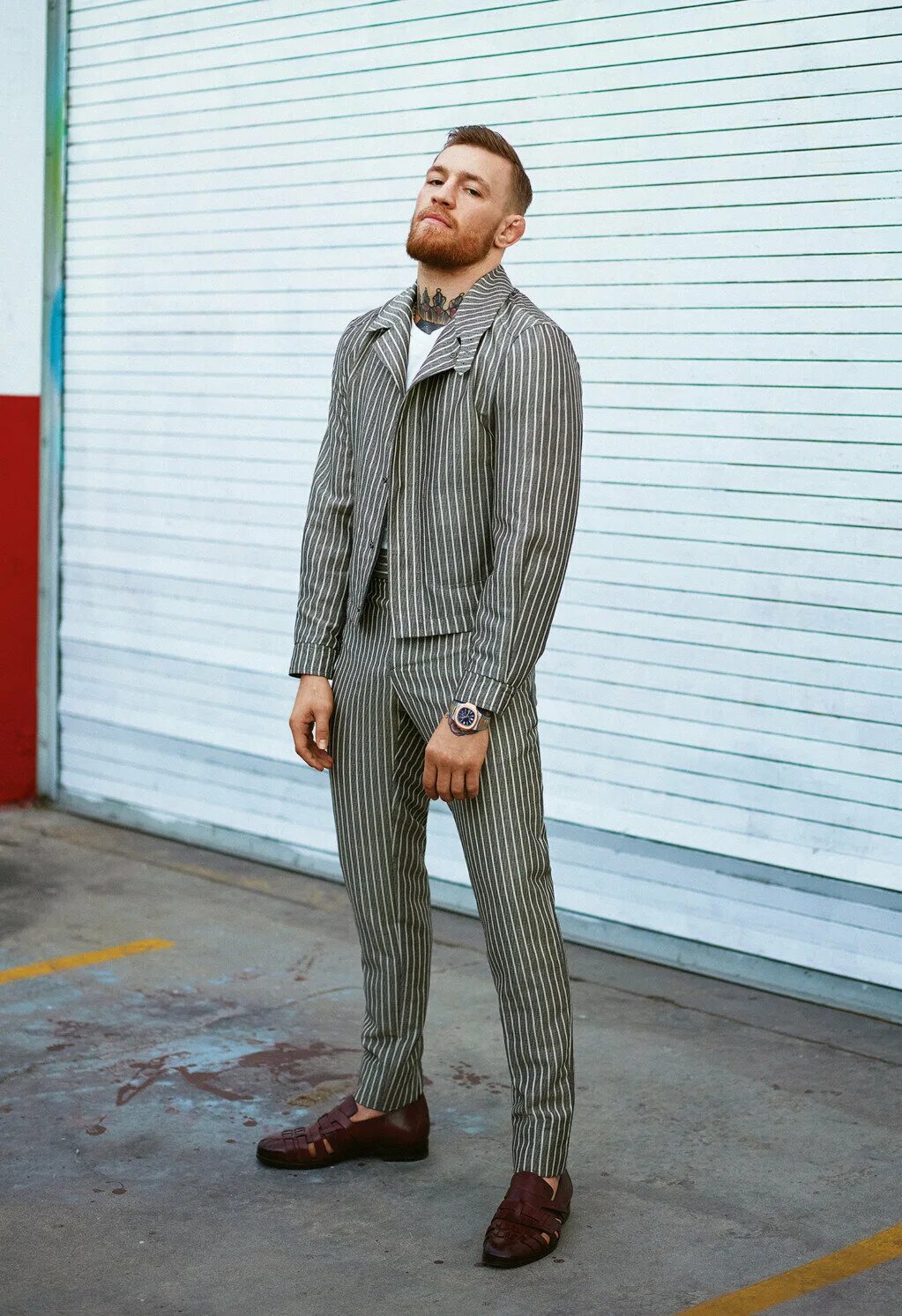Mcgregor одежда. Конор макгрегор стиль. connor mcgregor стиль. макгрегор на стиле. конор макгрегор gq.