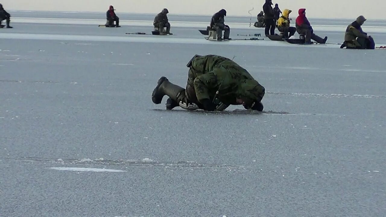 Погода черное ладога. Шторм на белом море. Ладога машина. Погода черное ладога. Погода черное ладога.