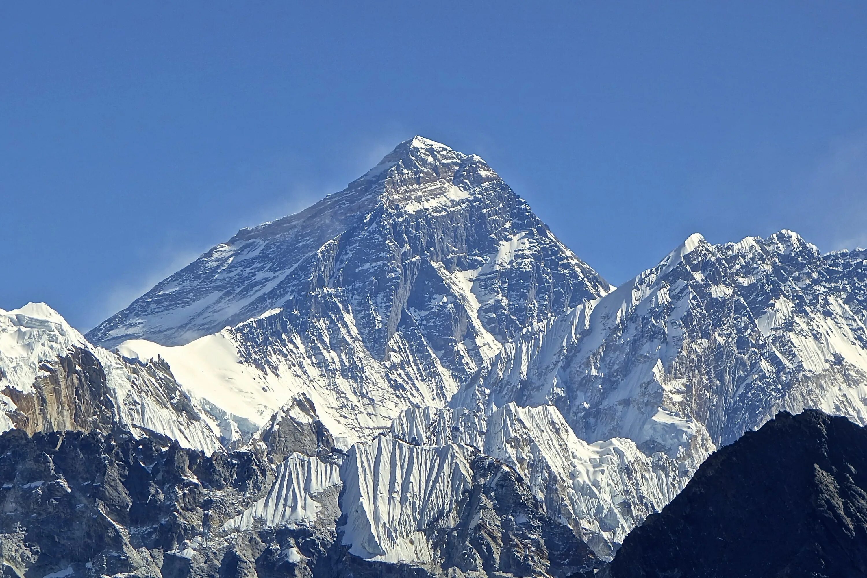 Mount everest is high in the world. Гора Эверест 8848 метров. Гора Эверест (Джомолунгма). Гималаи. «Сагарматха» = Эверест = Джомолунгма). Джомолунгма (Гималаи) - 8848.