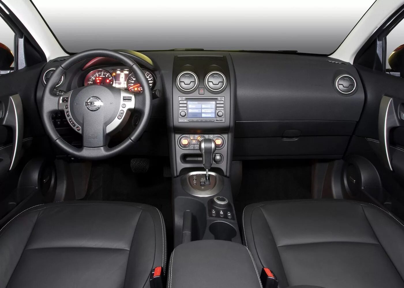 Ниссан кашкай 2 2010 год. Nissan qashqai 2010 2.0. nissan qashqai j10 салон. nissan qashqai+2 салон. nissan qashqai 2+ салон.