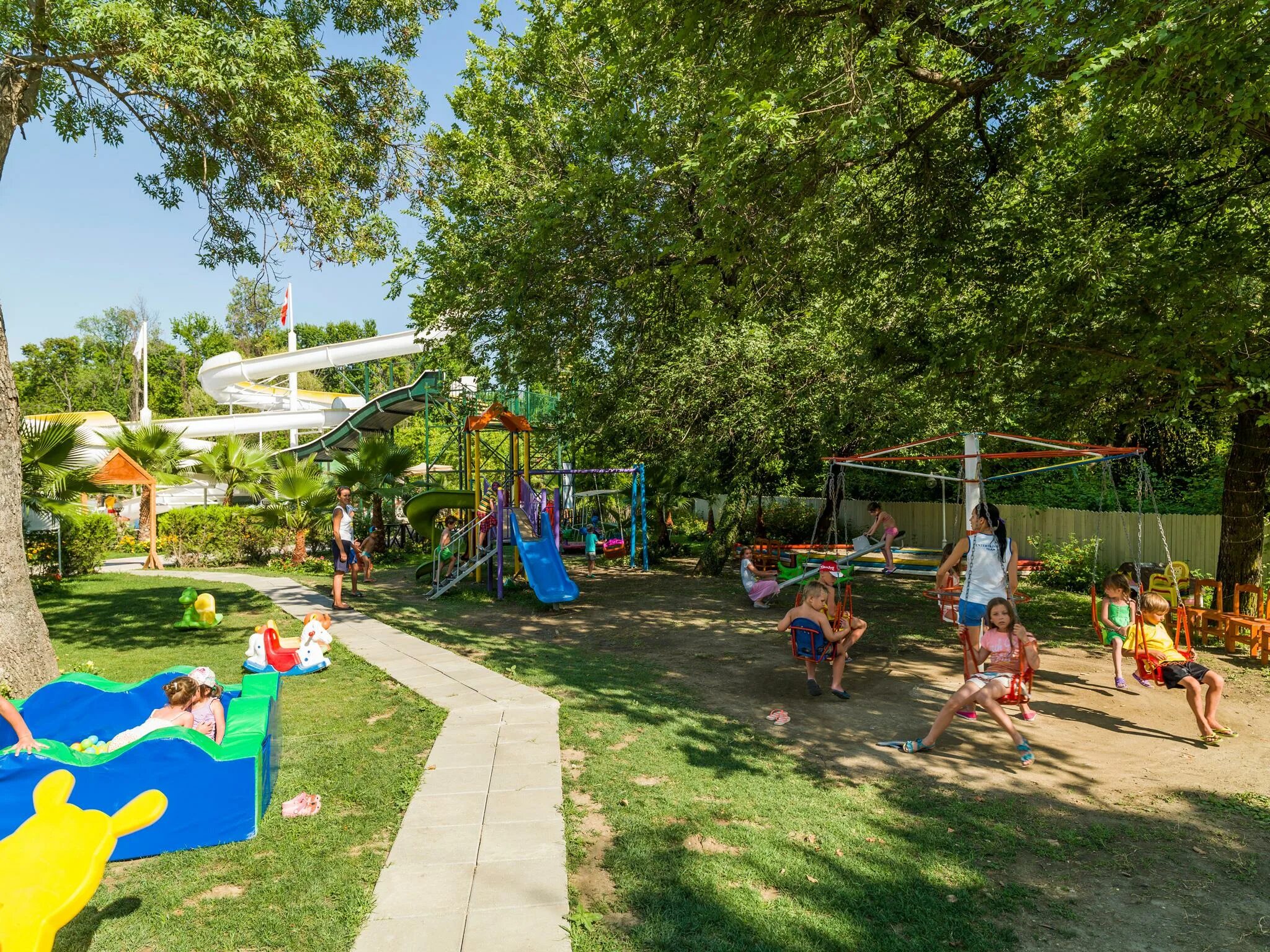 Lykia botanika beach club. Отель Ликия ботаника. Ботаника Бич Фетхие. Lykia botanika Beach fun Club. Club Lykia Botanica 5 Турция.