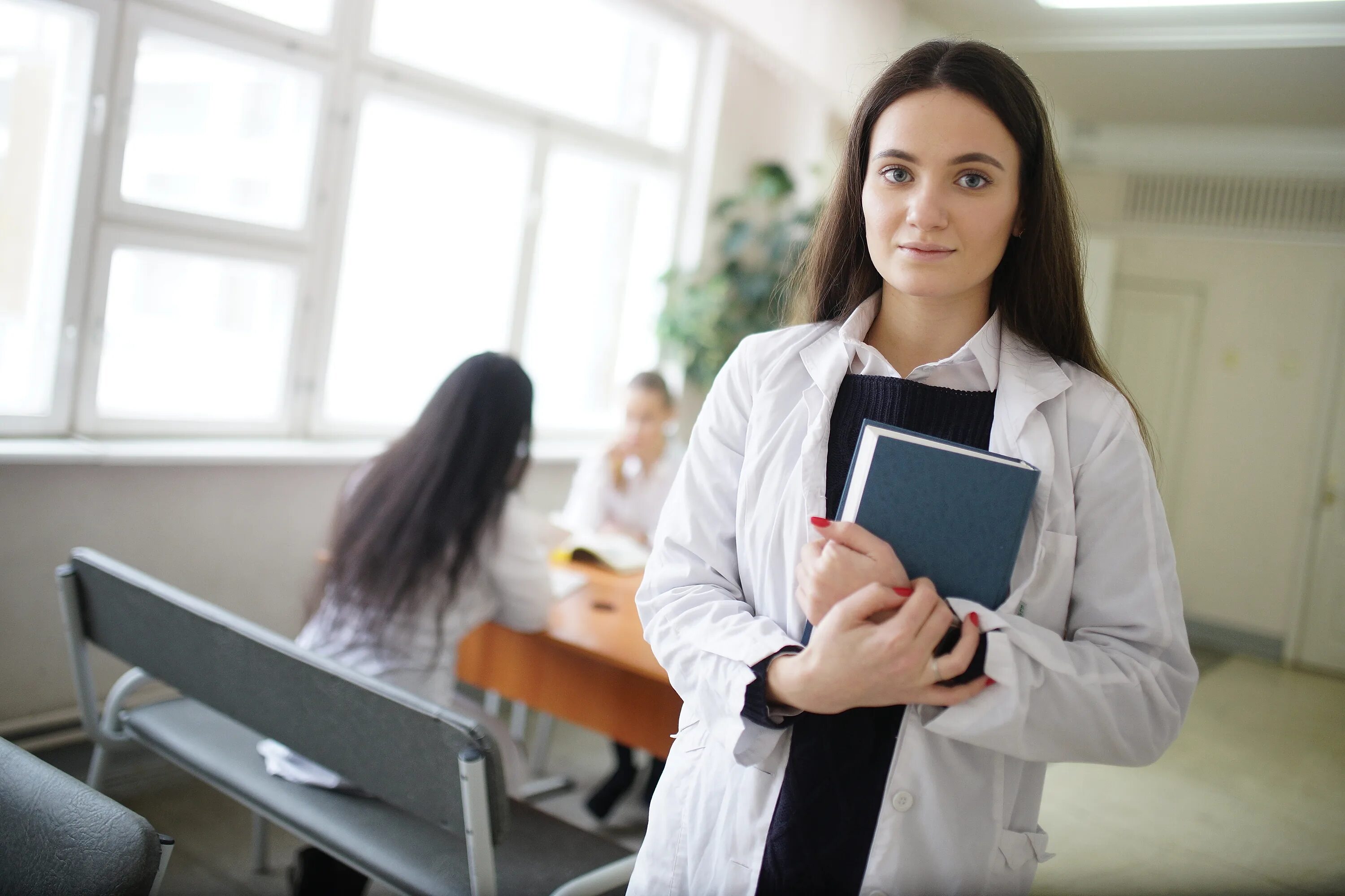 Медицинское образование 2015. Студентки медики. Красивые студентки медики. Фотосессия студентов медиков. Студенты медики на практике.