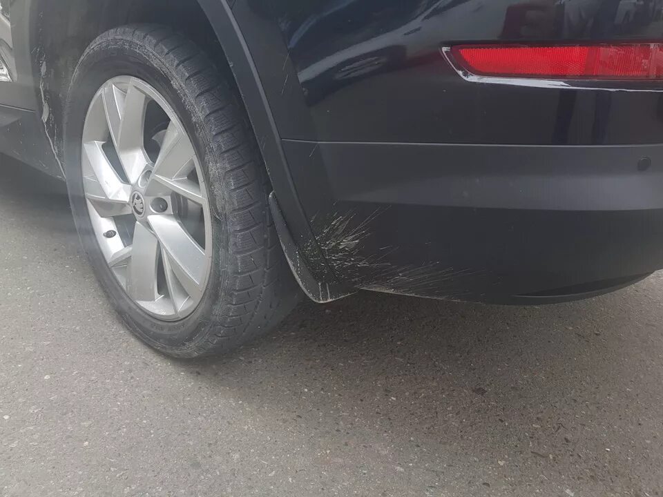 Брызговик задний кодиак. Брызговики kodiaq sportline задние. брызговики шкода кодиак. брызговики кодиак спортлайн. шкода кодиак задние брызговики спортлайн.