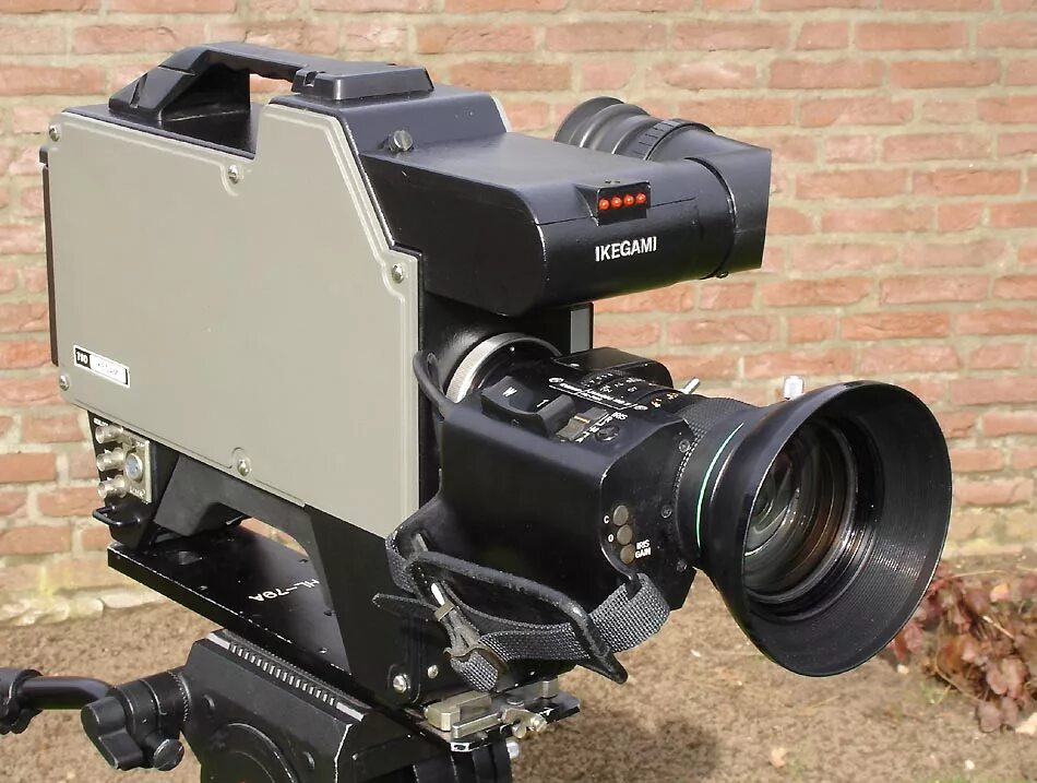 Sd s f. Ikegami hl-79. Камера DVCAM Ikegami hl805. Видеокамера Ikegami hl-45a. Ikegami hl 79 ta 79.