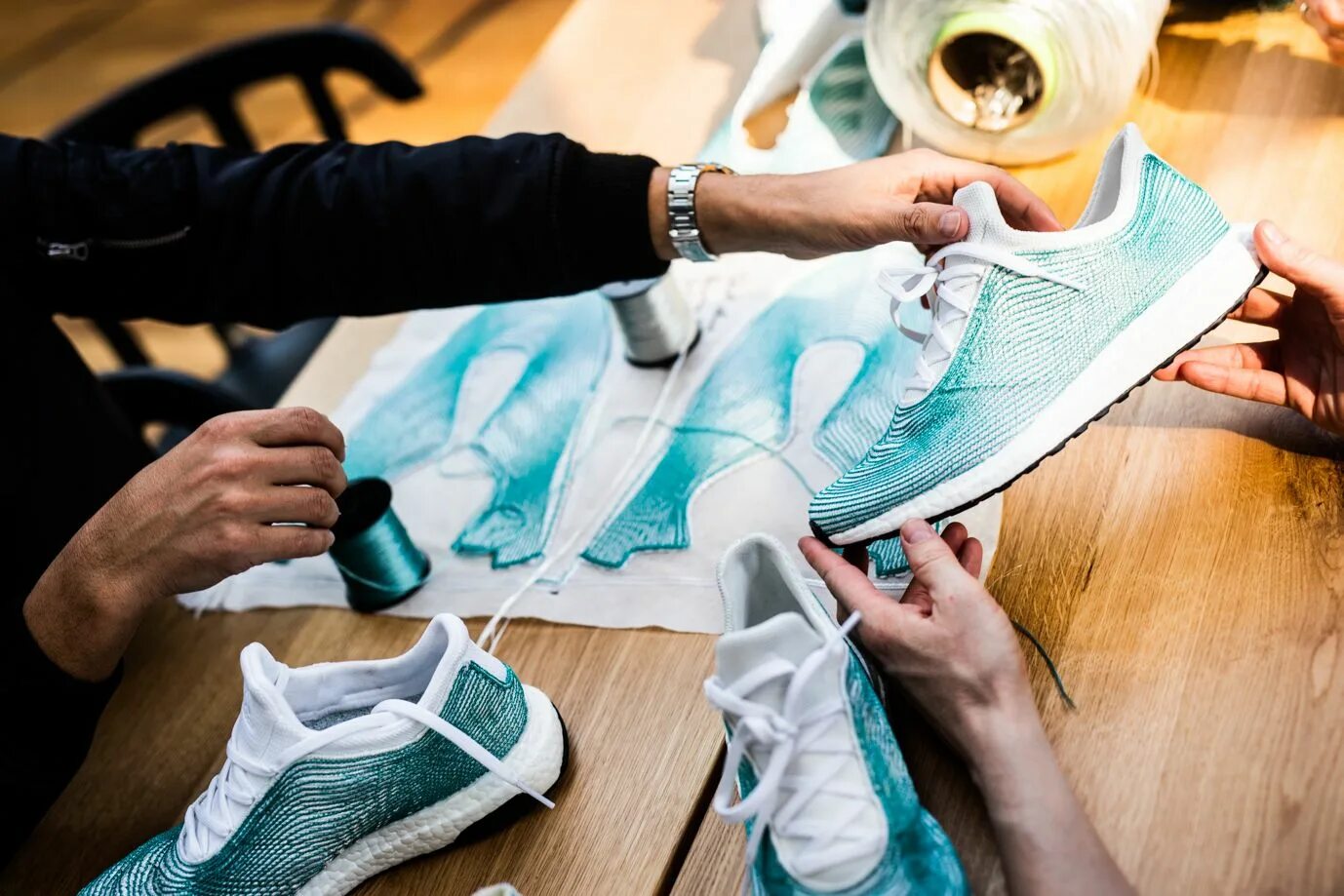 Adidas Parley. Adidas Parley кроссовки. Adidas Superstar Parley. Parley for the Oceans adidas. Можно ли растянуть кроссовки