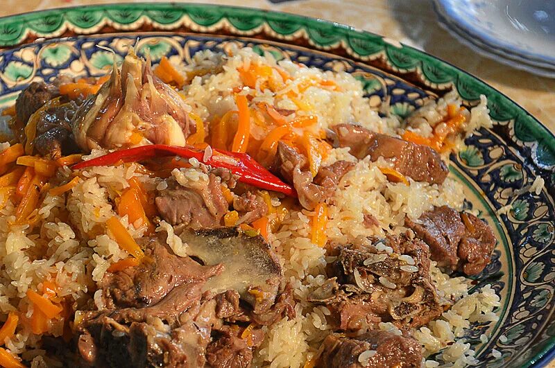 Рецепт узбекского плова в казане с говядиной. Borani plov. Плов с бараниной. Классический плов из баранины. Плов баранина говядина.