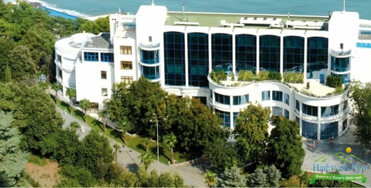 Приморский парк спа отель ялта. Спа в ялте приморский. Спа отель приморский в ялте. Wellness & spa «приморский парк». Приморский парк спа отель ялта.