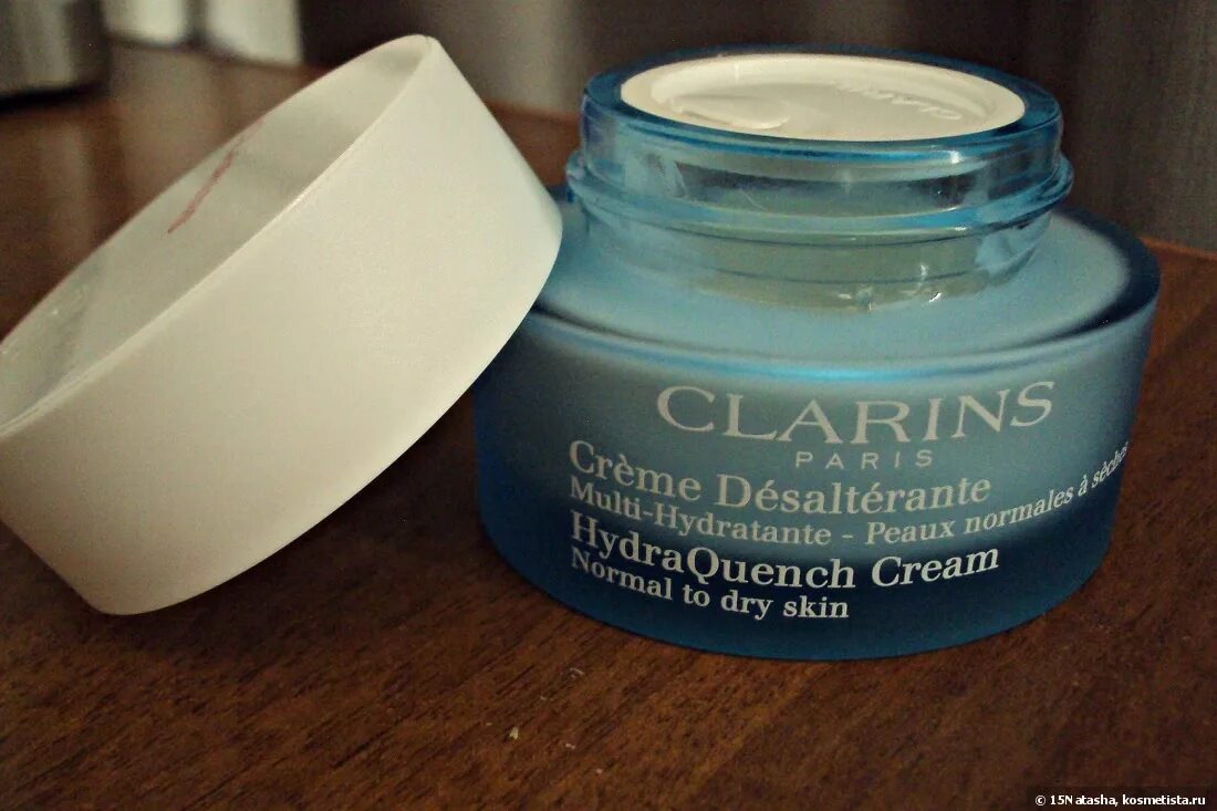 Clarins spf 15 увлажняющий крем. Clarins creme riche desalterante. кларанс сыворотка для сухой кожи. крем для лица кларанс в стеклянной баночке. clarins riche desalterante super hydratante.