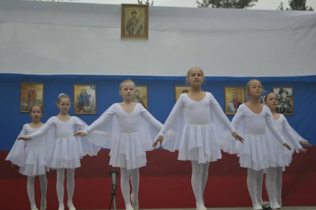 Крылья журавлей для танца. Костюм журавля для танца. костюм дуравлей д до я танца. костюм чайки для танца. хореографический коллектив мозаика.
