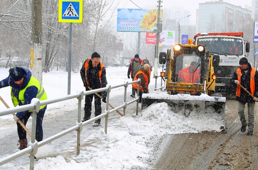 Люберцы дороги сегодня снег. Снег в Люберцах сегодня. Погода в Люберцах. Погода в люберцах сегодня подробно по часам