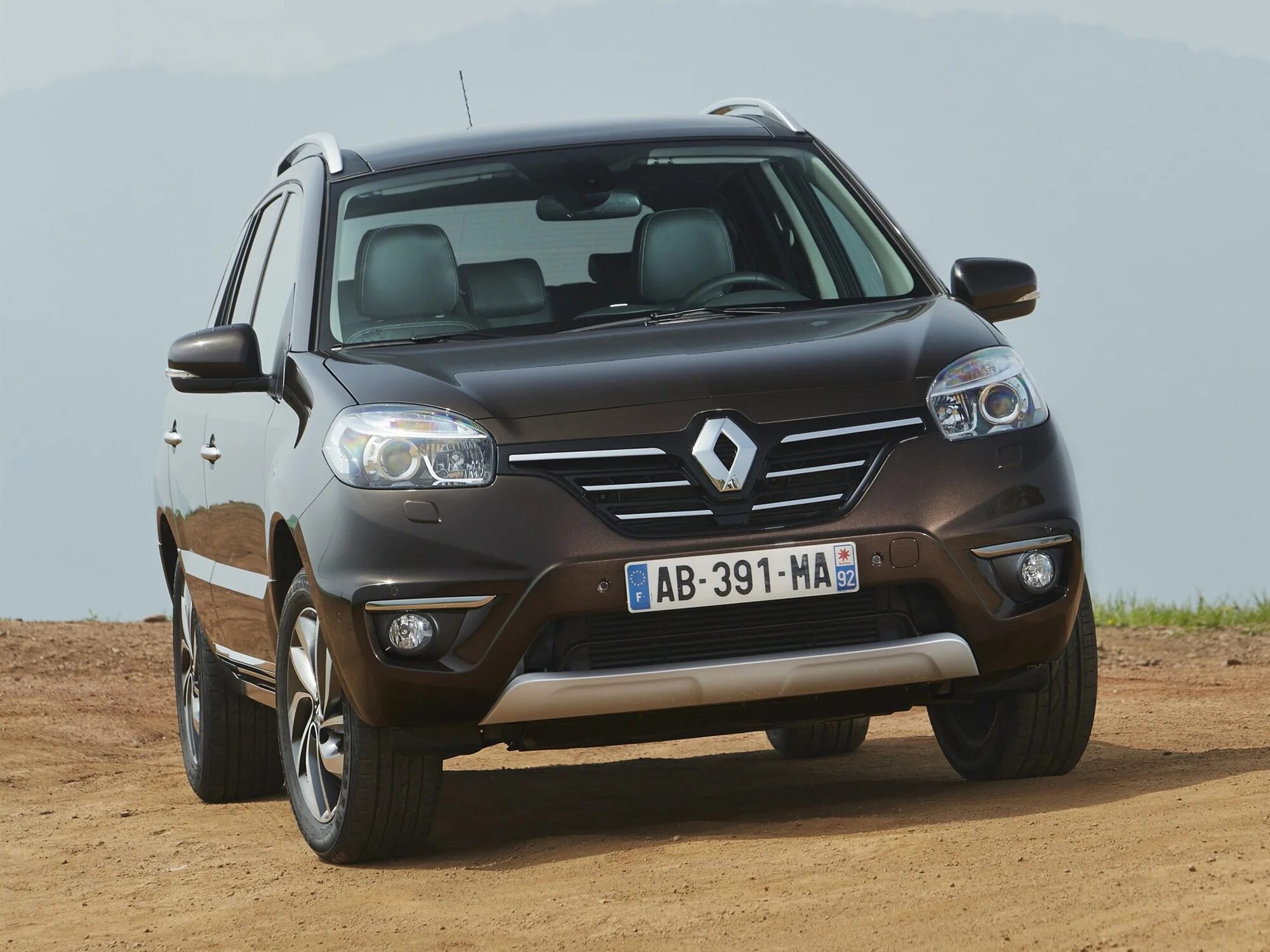 Renault модельный. Колеос 2013. Машина Рено Колеос. Рено Колеос 2015. Renault KOLEOS 2013.