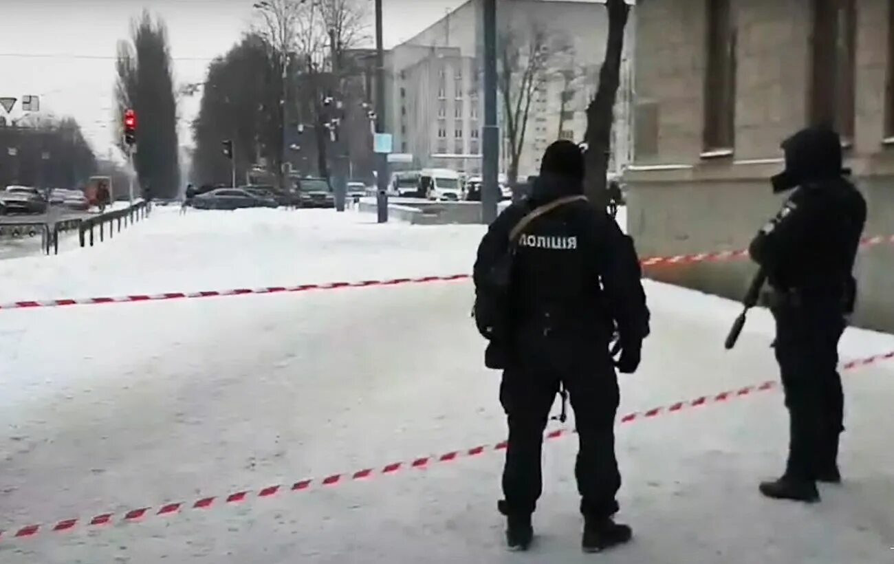 Чп расстрел. Стрельба в днепре на южмаше. украинец расстрелял караул.