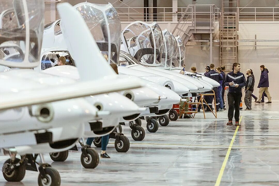 Завод узга екатеринбург. Уральский авиационный завод. Узга арамиль. Узга кольцово. Уральский авиационный завод.