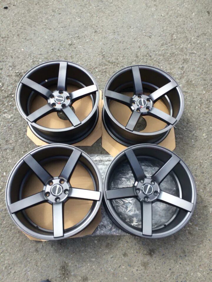 Vossen cv3 r18 5x114.3 8j. Диски Vossen 5.114. Диски Vossen cv3 r17. Vossen r17 4x108.