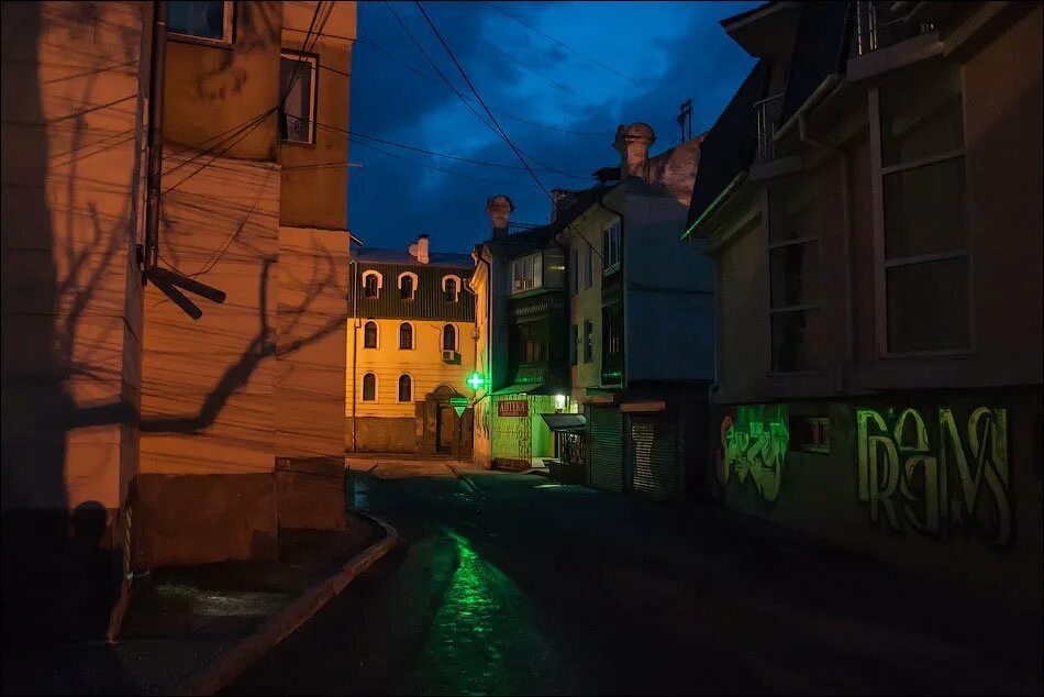 фонарь аптека кишлак. ночь улица фонарь аптека арт. картина аптека улица фонарь. фонарь аптека кишлак. ночь фонарь аптека.