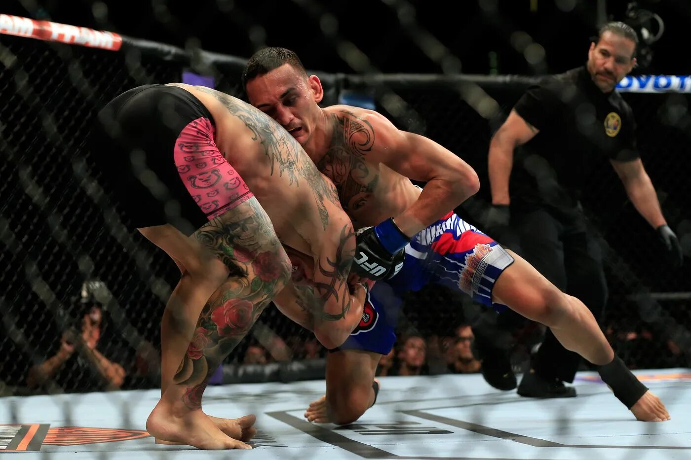 Чейл соннен демиан майя. Как защищаться от тейкдаунов. Тейк даун юфс 4. Как защищаться от тейкдаунов. Тейкдауны в ufc 4.