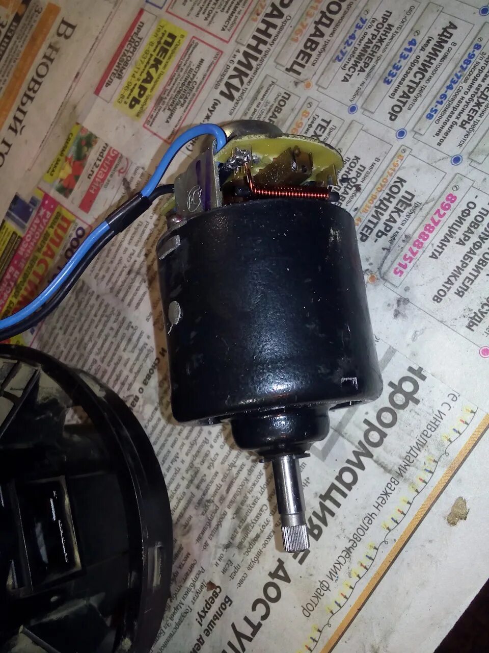 Двигатель печки ваз 2110. Моторчик печки ваз 2110. Моторчик печки старого образца 2110. Моторчик печки ваз 2110. Вентилятор печки ваз 2110.