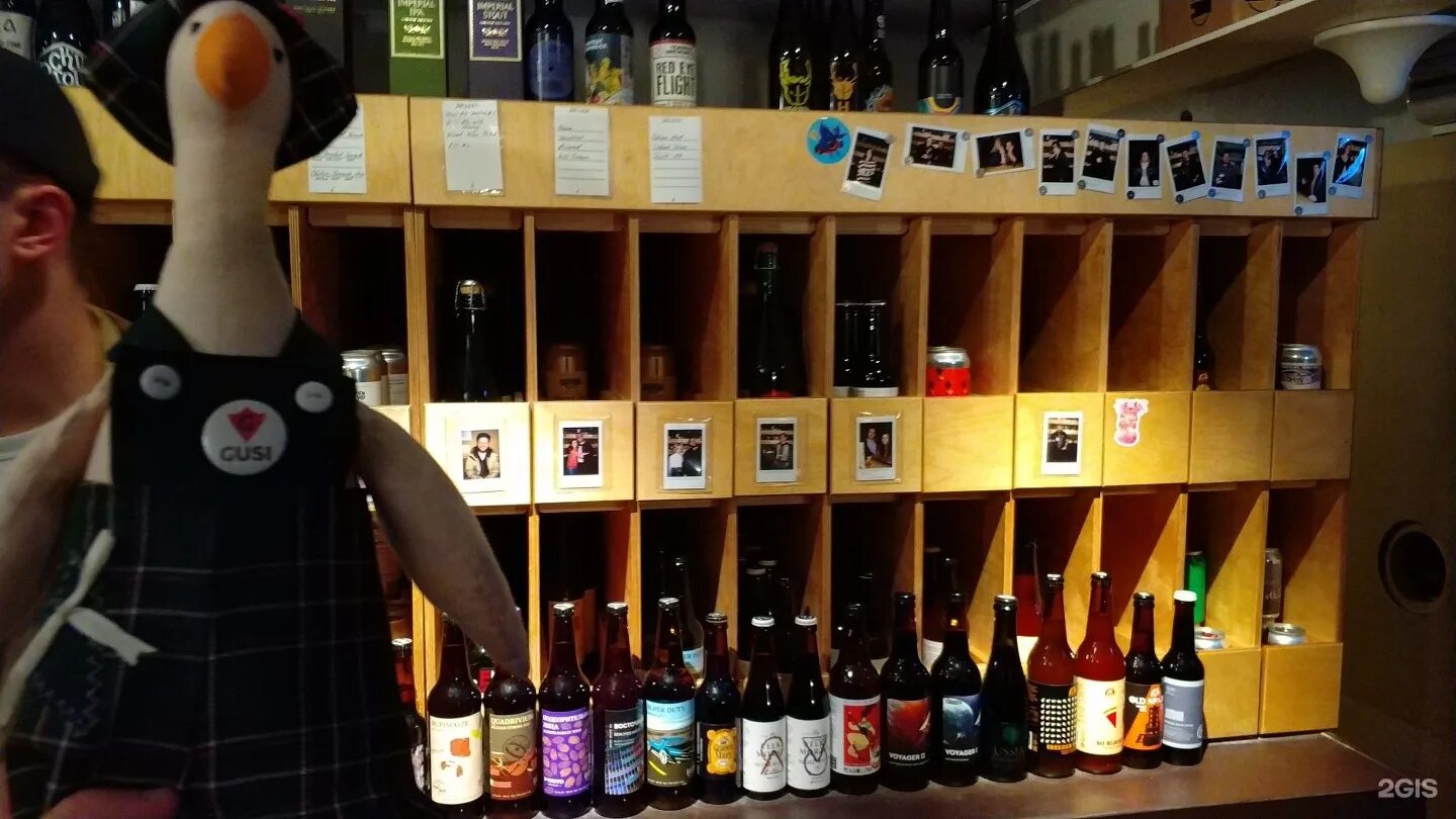 Биргик бар санкт-петербург. Биргик бар санкт-петербург. Биргик спб. Бар разливного пива. Дизайн магазина разливного пива.