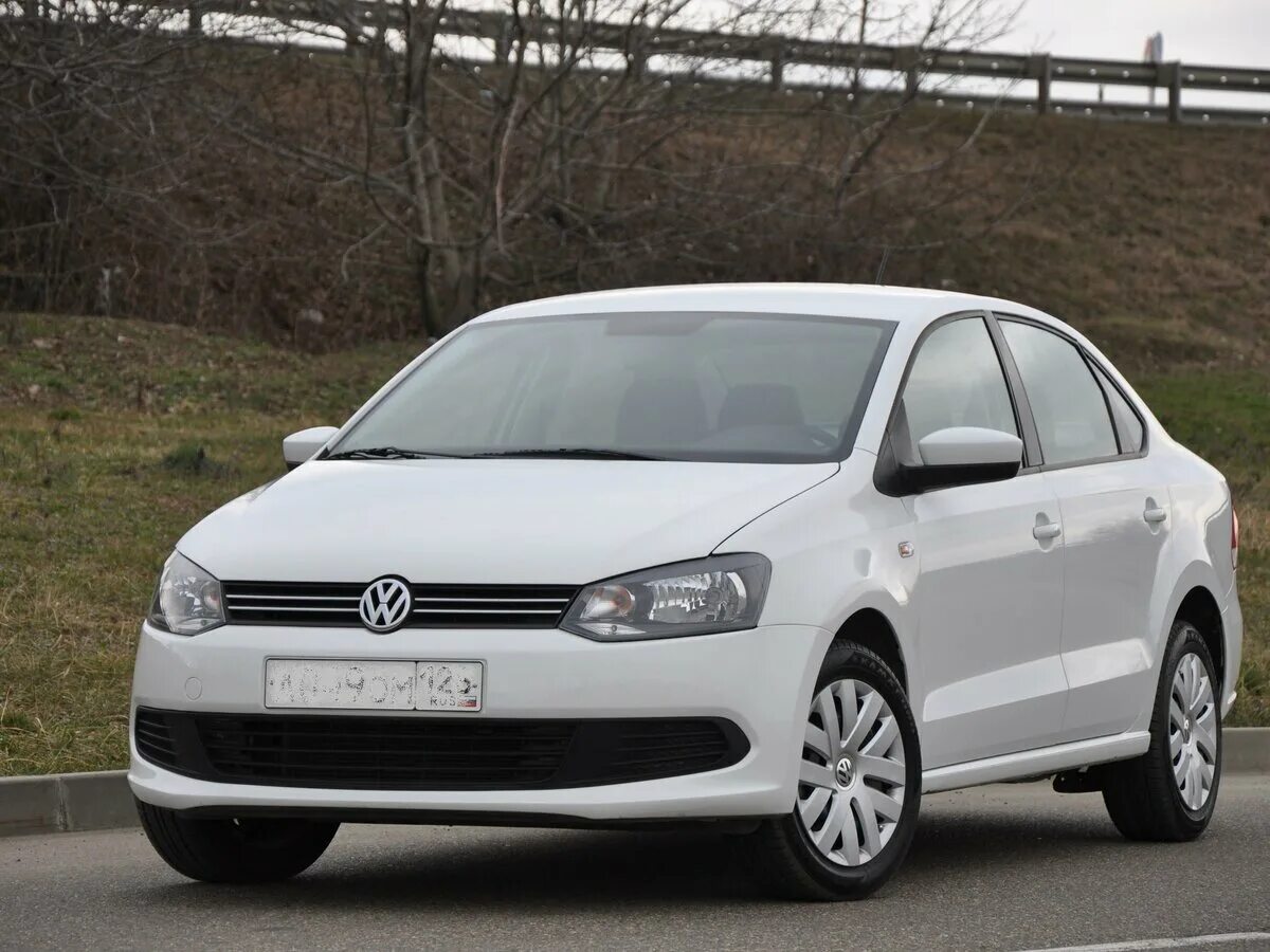 фольксваген поло 5 поколение. Volkswagen polo 2014 белый. фольксваген поло 2014 черный. фольксваген поло седан 2010. Volkswagen polo 2017 белый.