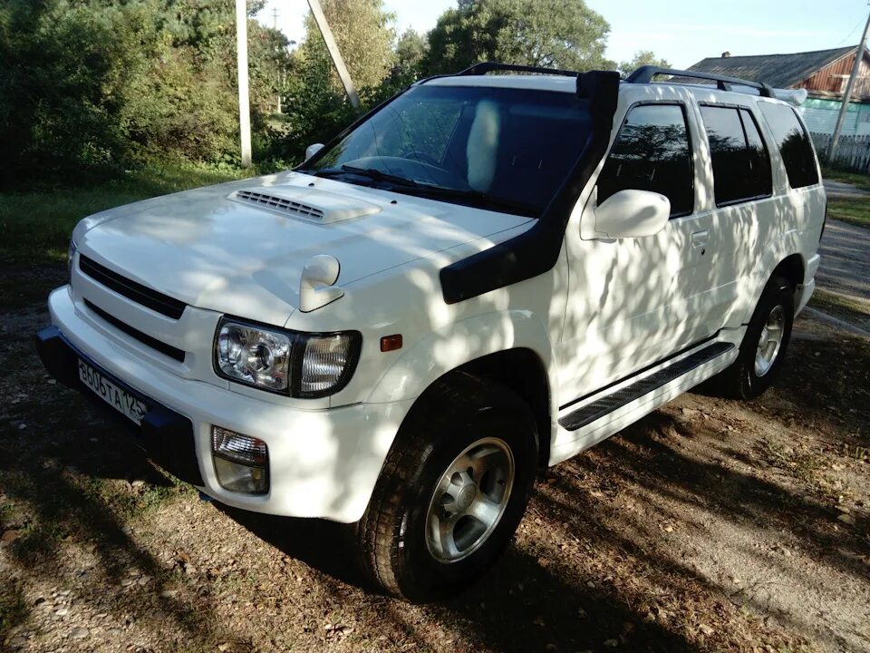 Nissan Terrano Regulus 3.2 дизельный 1998 Белый друг! на DRIVE2