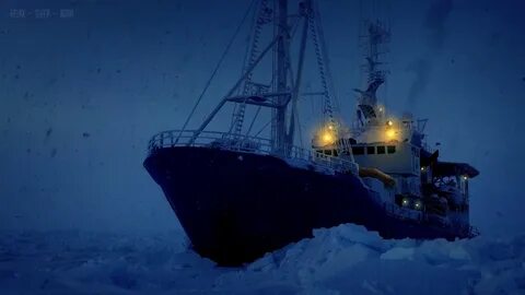 Ледокол промышлял во льдах белого моря