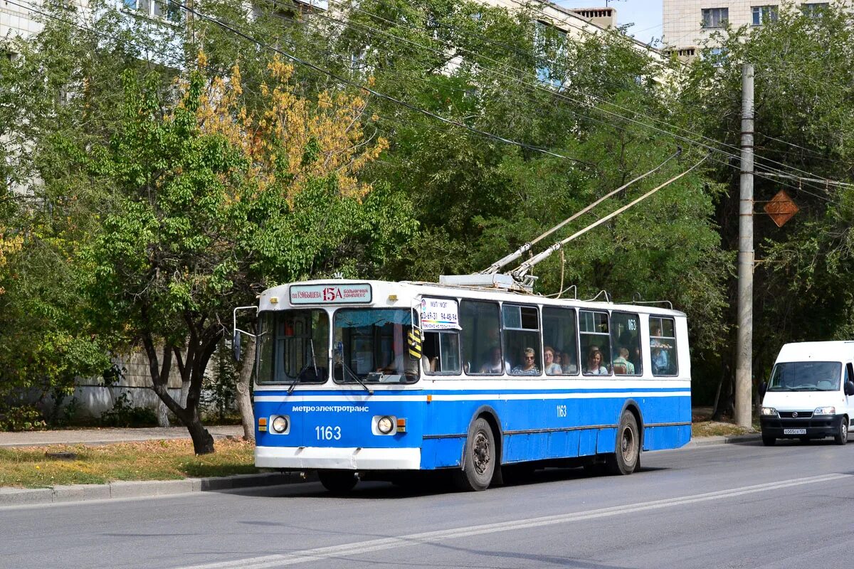 Троллейбус 15 а. Троллейбус зиу 682. зиу-682в-012 [в0а]. зиу-682в-012. 15а троллейбус волгоград.