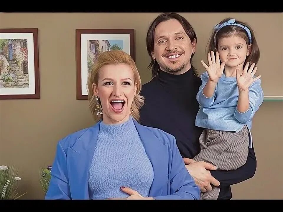 Дети татьяны волосожар и максима транькова фото 3-летняя дочь Максима Транькова покоряет лед вместе с папой