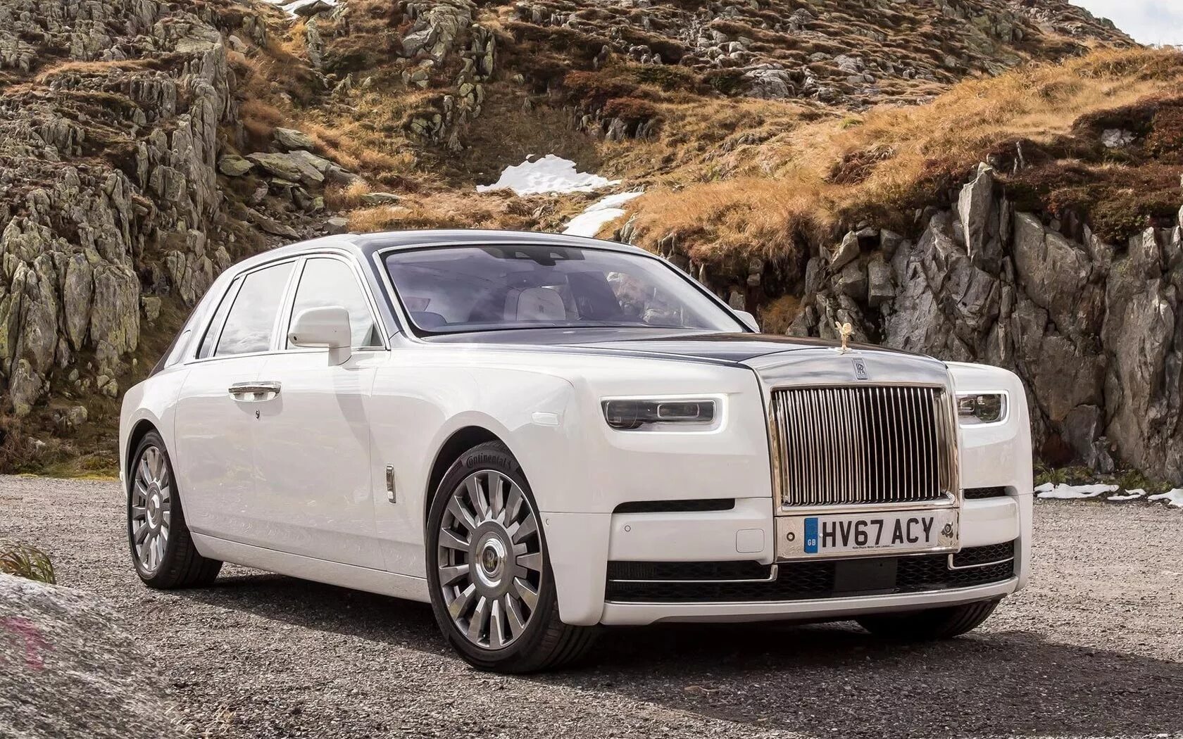 Новый rolls royce. Rolls Royce Phantom 2021. Роллс Ройс 2018. Роллс Ройс Фантом новый. RR Phantom 2021.