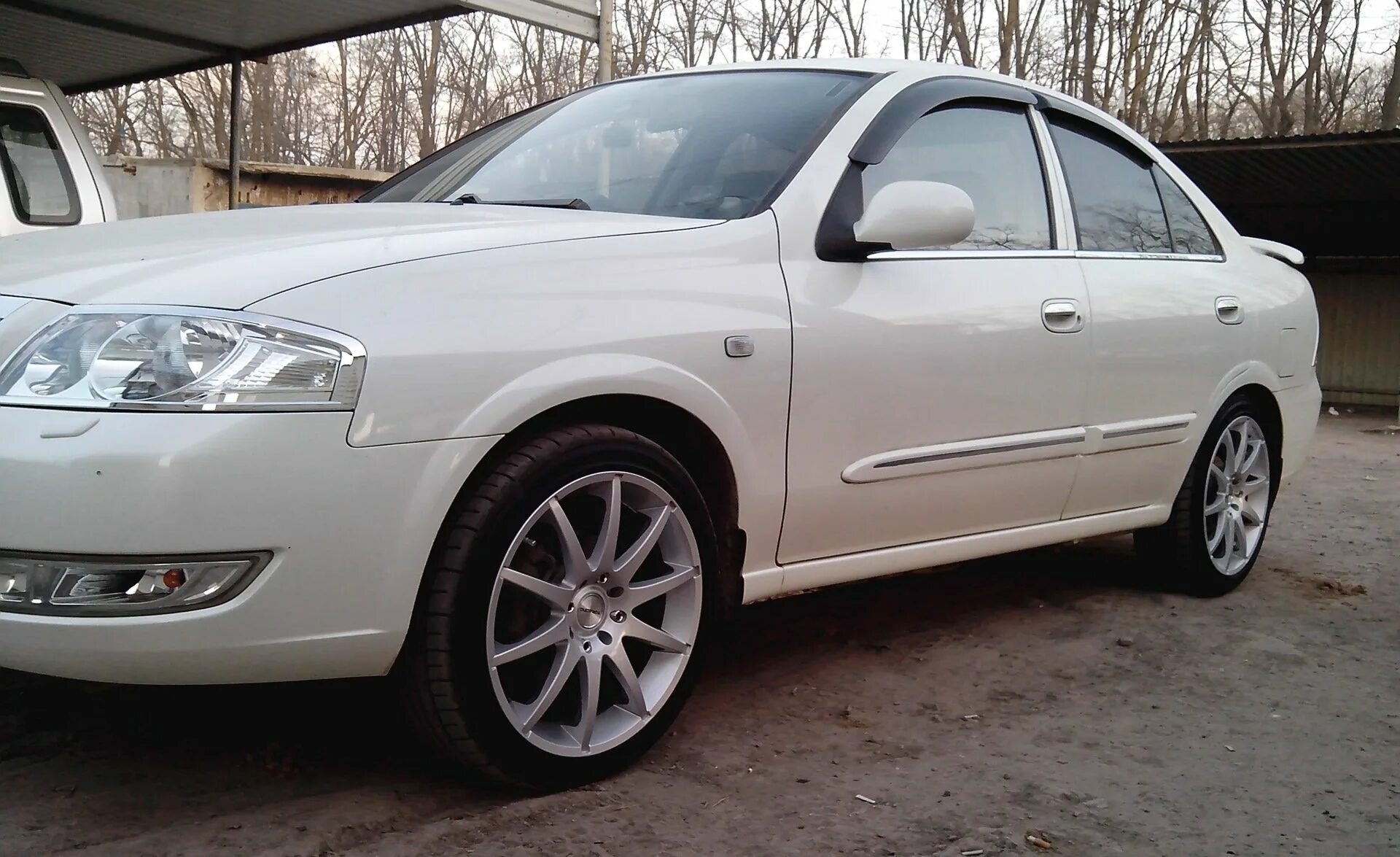 Nissan almera classic на 16 дисках. Nissan almera classic r17. Ниссан альмера классик на 17 колесах. Nissan almera classic диски r16. Диски альмера классик r17.