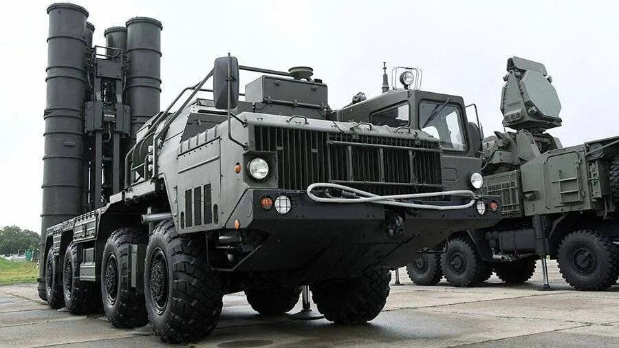 Устройство с 400. Зрк с-400. с-400 триумф. зрс с-400 триумф. s400 триумф.