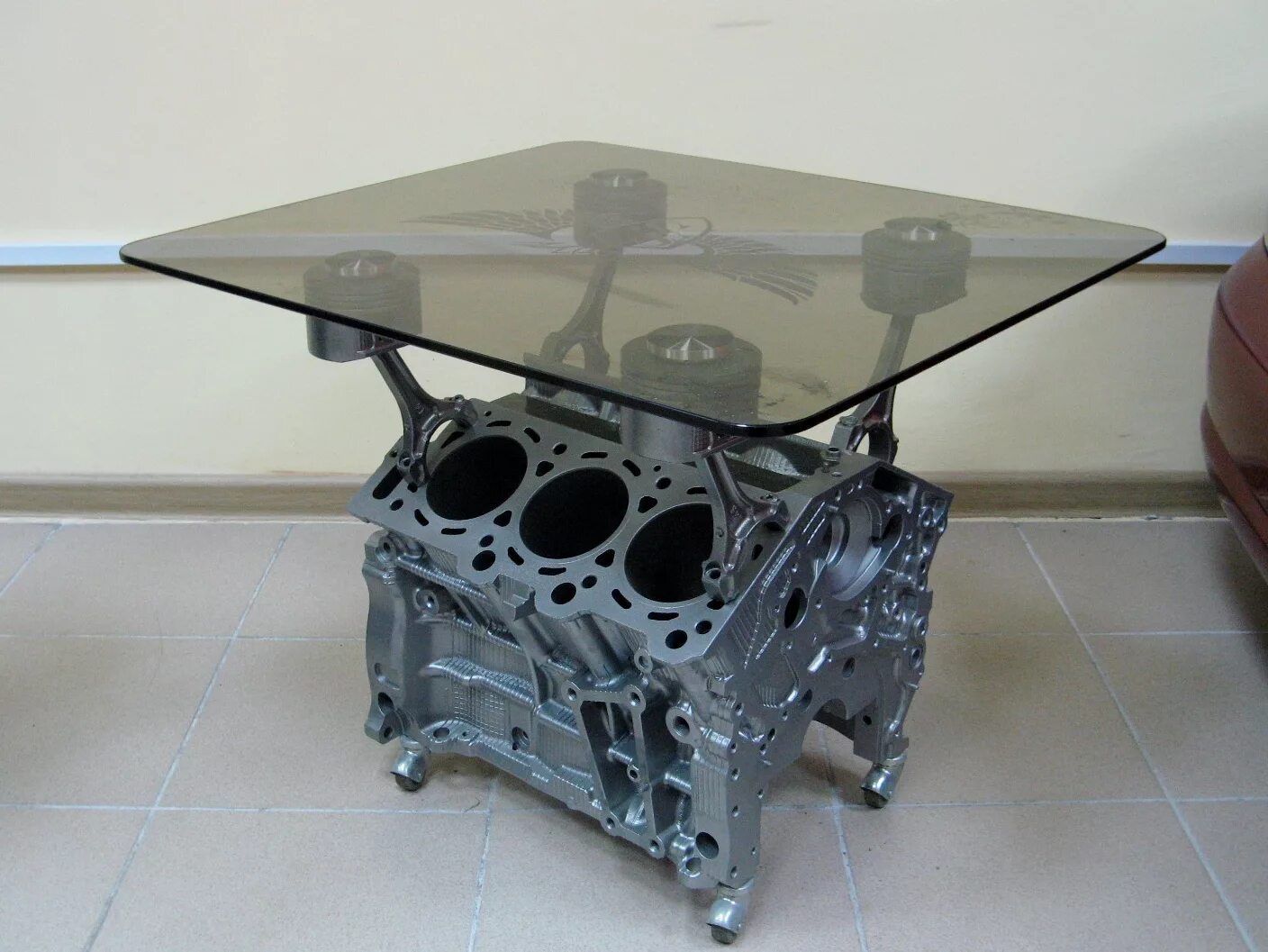 Стол из двс v8 мерседес. M113 e43 блок двигателя. Стол из блока двигателя. Стол из двигателя. Двигатель mercedes-benz m113 e50 5.