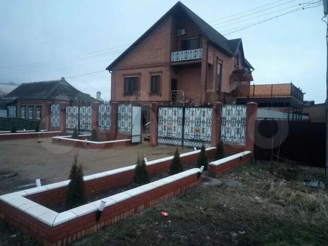 Дом 160. Недвижимость в ст кущевская краснодарского края. База отдыха у петровича кущевский район. Кущёвская улица дзержинского. Кущевское авито работа.