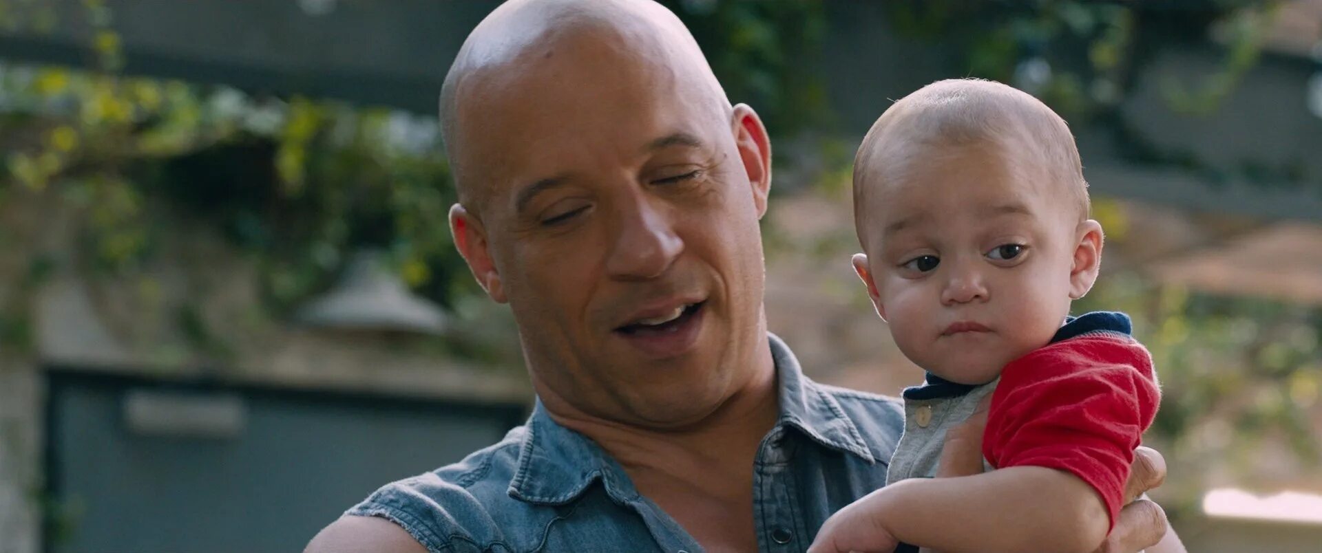 Сын вин дизеля. Почему сын торетто черный. Доминик торетто сын браян. Доминик торетто. Почему сын торетто черный.