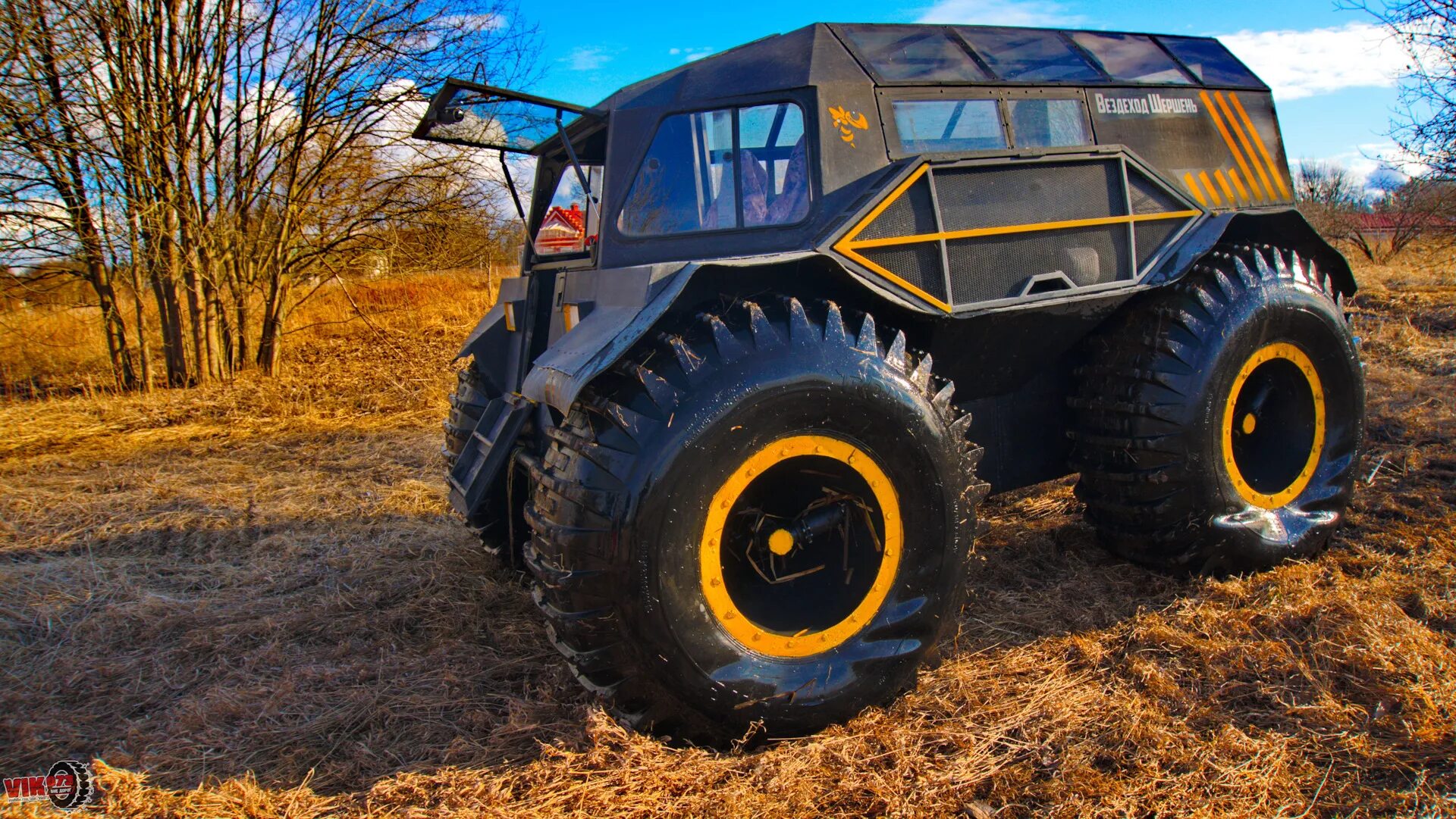 Вездеход шершень. Снегоболотоход арго 8х8. Вездеход-амфибия vector 4x4. Tinger armor w8. Зис-5 болотоход.