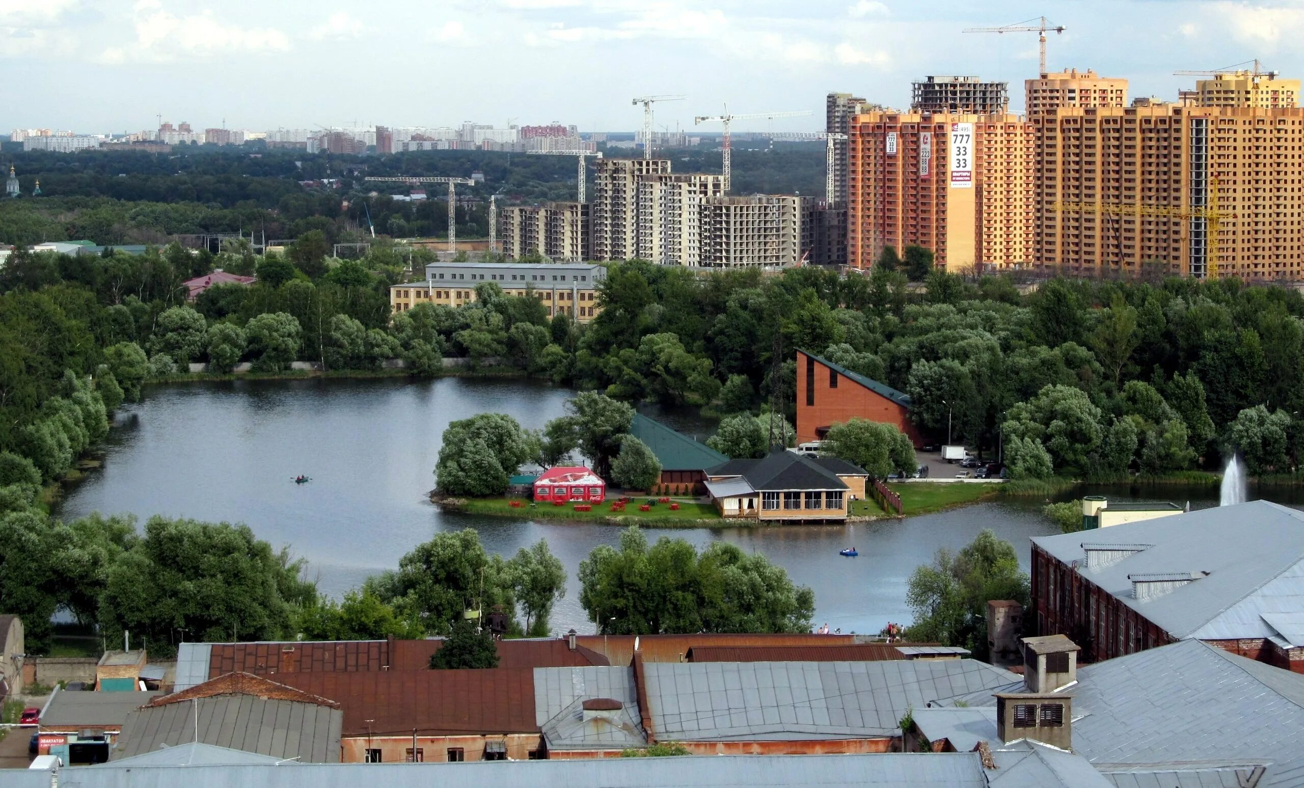 Сайты реутова московской области. Фабричный парк Реутов. Парк фабричный пруд, Реутов, Парковая улица. Фабричный пруд Реутов. Центр города Реутов.