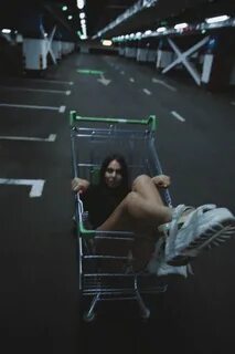 Я приехал на перекладной тележке поздно ночью