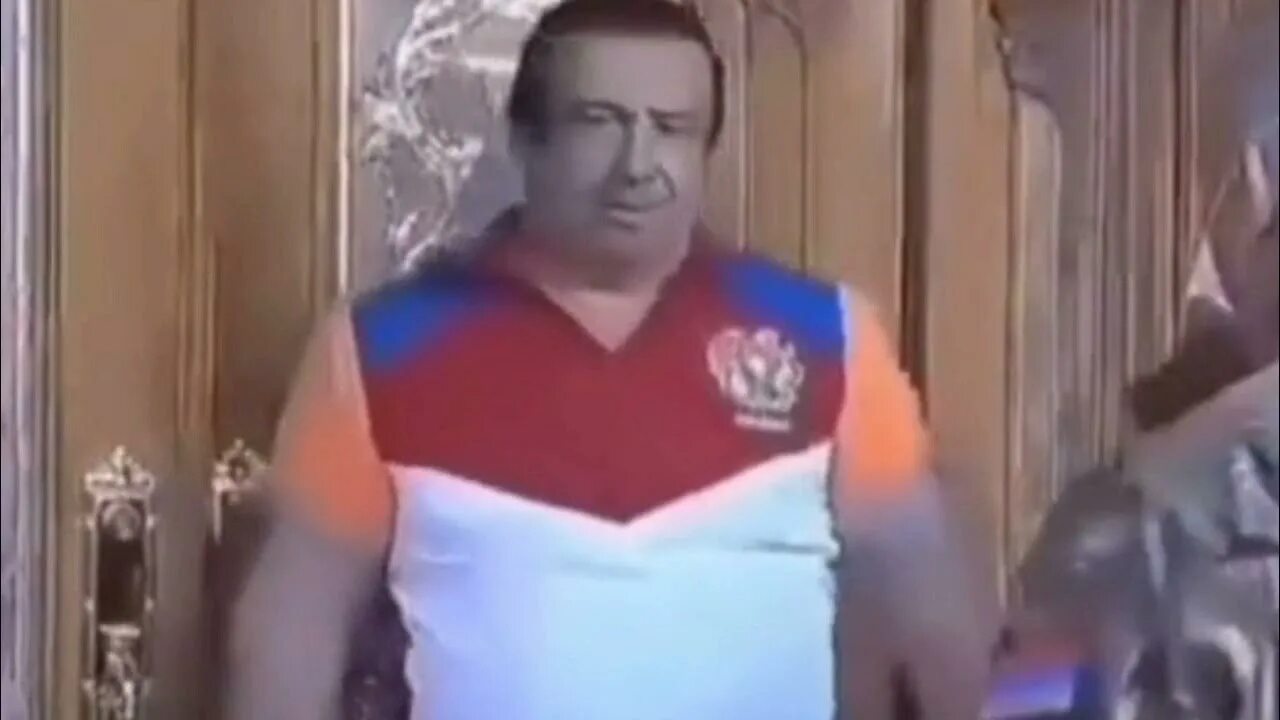 Армянский дом 2. Богатый армянин мем. дом богатого армянина мем. дом армянина мем. армянское богатство мем.