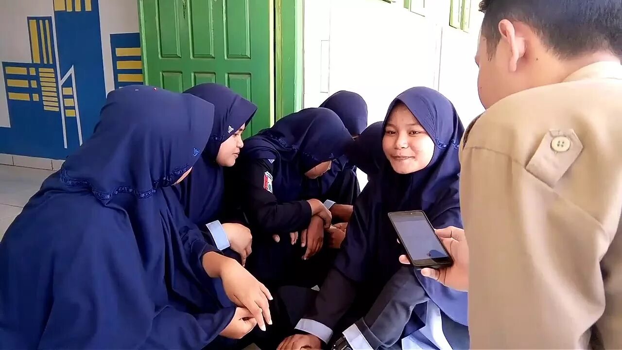 Анак smp 14. Sekandal selegram. Abg bali viral. Abg smp 2022. Abg smp 2022.