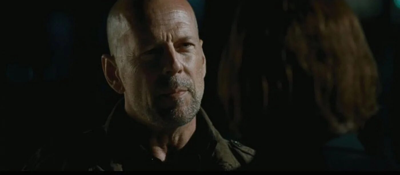 тим бергманн. 2012 1080. шайа лабаф самый пьяный округ в мире. средь бела дня / the cold light of day (2012) / боевик, триллер. 2012 1080.