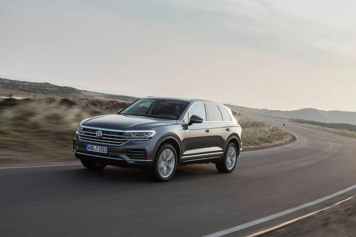 Фольксваген туарег 2019 новый. Фото нового фольксваген туарег. Volkswagen touareg 2020 r line. Фото нового фольксваген туарег. Фото нового фольксваген туарег.