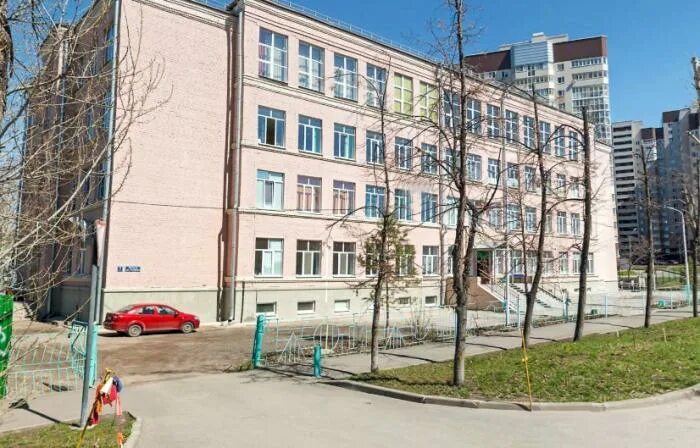 Школа номер 1 минск. Школа 73 саратов. Учителя 73 школы ульяновск. Калинина 30 г. Ул.