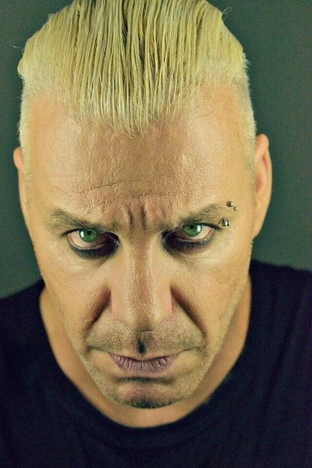 Тилль линдеманн. Рамштайн тилль линдеманн. Солист rammstein тилль линдеманн. Rammstein тилль линдеманн. Rammstein солист.