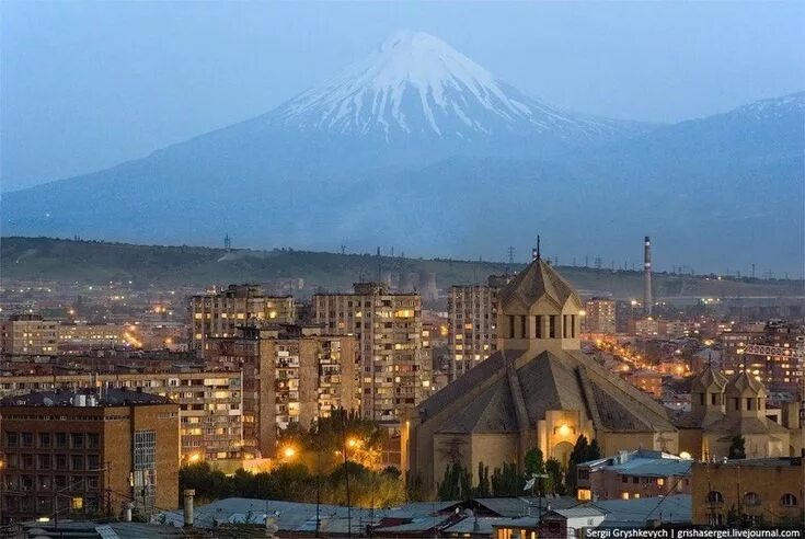 Файл:Yerevan 2012 February.JPG - Вікіпедія