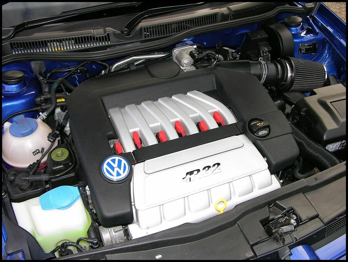Двигатель р4. Golf r32 мотор. vw golf 4 r32 vr6 3.2. volkswagen golf r32 двигатель. golf 5 3.2 r32 vr6.