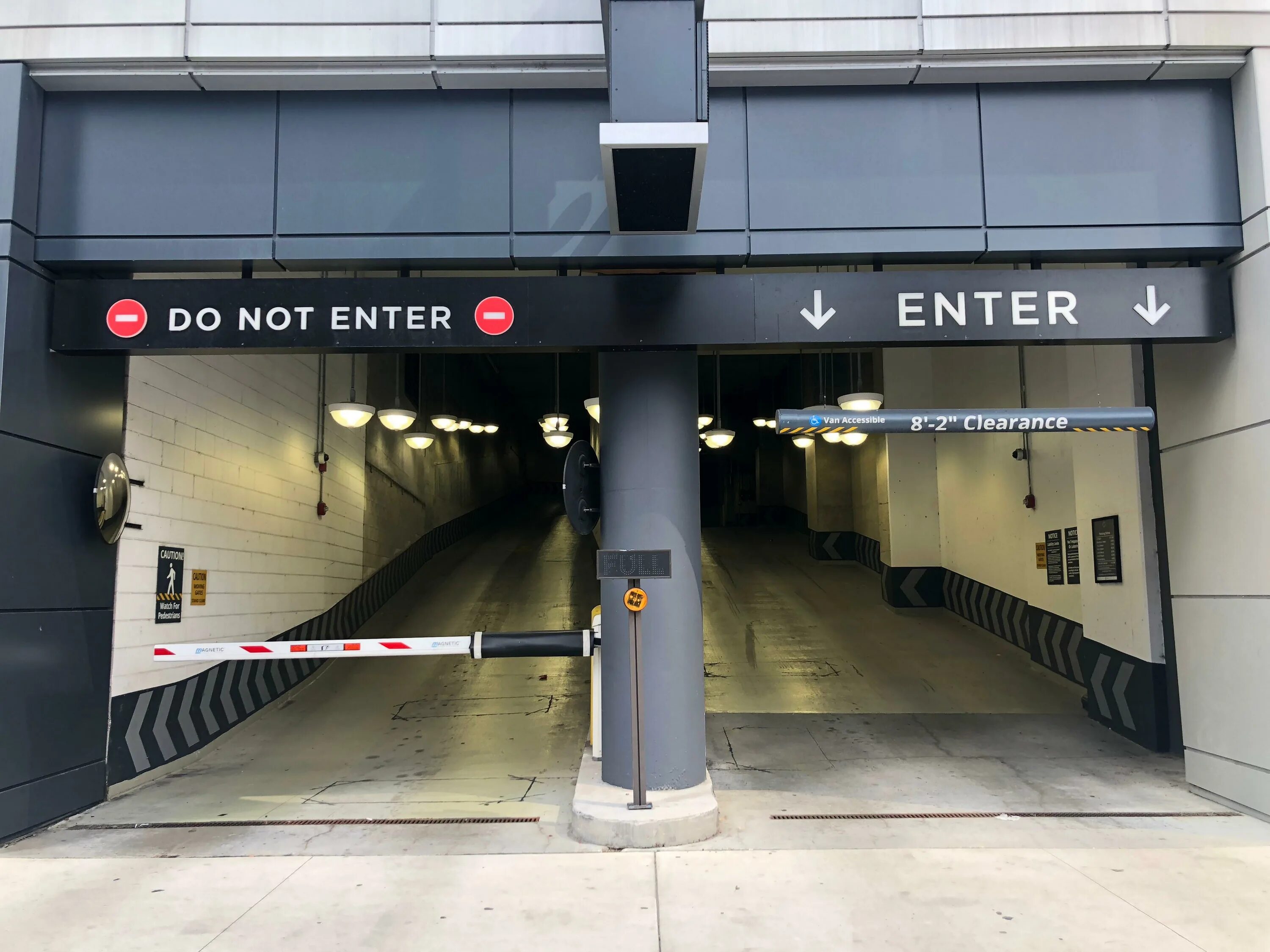 Северное чертаново подземная парковка. Парковка парк авеню красногорск. Паркинг авеню. Академика павлова 24 машиноместо. Академика павлова 7 спб.