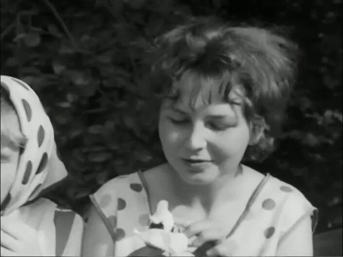 Гуля королева 1967. Гуля королёва (1968).