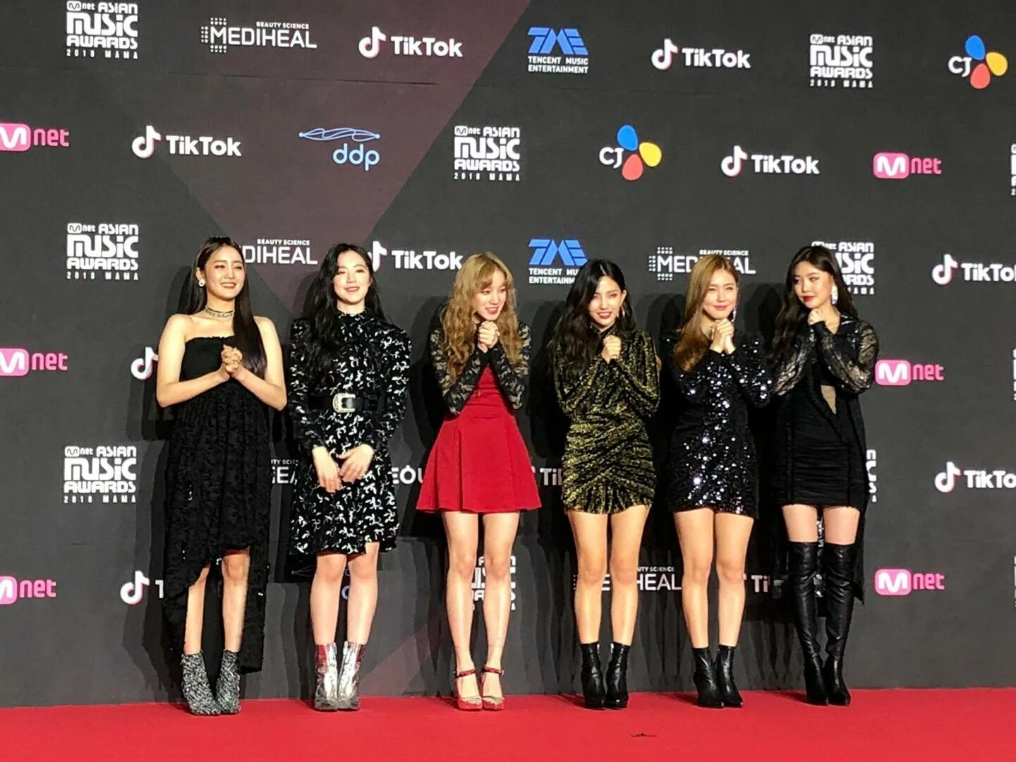 Включи g i dle wifi. Минни g idle. игрушки группы g i-dle. g idle pop stars. (g)l-dle новый состав.